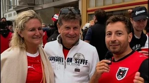 Waltraud und Dietmar Riegler drücken der ÖFB-Auswahl die Daumen