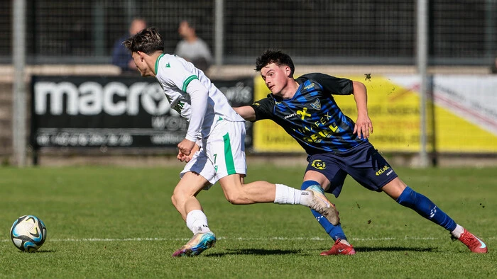 Matteo Pletz (rechts) spielt bei Bruck