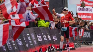 Beim Ironman 2024 triumphierte der Franzose Denis Chevrot