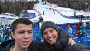 Lilli Tagger mit Bruder Ben bei den Olympischen Spielen in Cortina