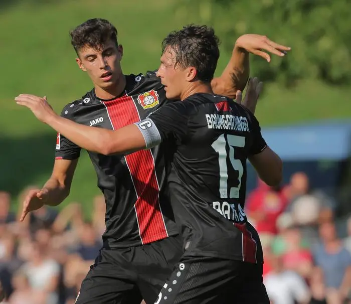 Rossbach, Germany 18.07.2018, 1. Bundesliga Testspiel, SV Rossbach/Verscheid - Bayer 04 Leverkusen, Torjubel Kai Havertz (B04), Julian Baumgartlinger (B04) ( DeFodi512 *** Rossbach Germany 18 07 2018 1 Bundesliga Test match SV Rossbach Verscheid Bayer 04 Leverkusen Torjubel Kai Havertz B04 Julian Baumgartlinger B04 DeFodi512  