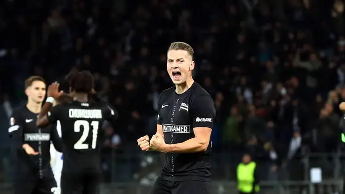 Dimitri Lavalee pusht sich und den SK Sturm 
