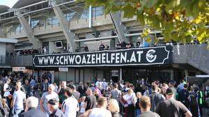 Die Spendenaktion „Schwoaze Helfen“ hat wieder begonnen, vor dem Spiel gegen Lustenau findet ein Flohmarkt statt