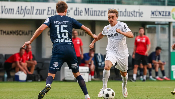 Jakob Knollmüller ist zu Gast in seinem alten Wohnzimmer