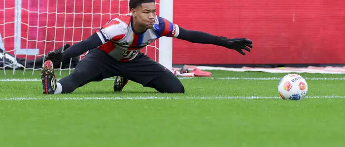 Das Debüt des 16-jährigen Leonard Prescott kommt wohl aus