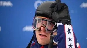 Hunter Hess: Von US-Präsident Donald Trump als „Real Loser“ beschimpft, macht selbst das „L“-Zeichen. 