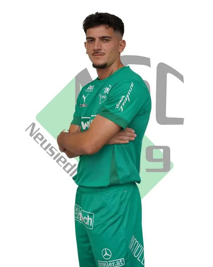 Arbnor Prenqi auf der Neusiedler Vereinshomepage