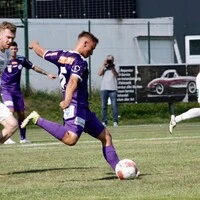 Austrias Tobi Koch beim Abschluss.