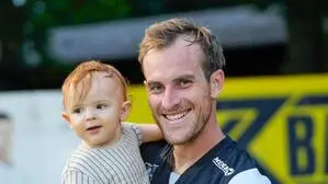 Fabian Schubert mit seinem wohl größten Fan, Sohn Matteo