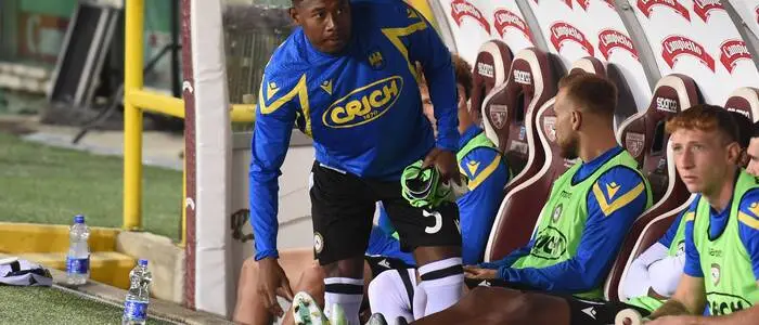 Zunächst musste David Alaba beim Debüt für Udinese auf der Bank Platz nehmen
