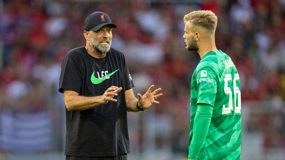 Vitezslav Jaros, hier mit Liverpool-Trainer Jürgen Klopp, hütet künftig das Sturm-Tor