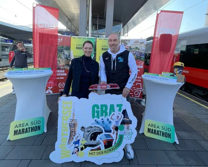 Kleine-Zeitung-Geschäftsführerin Xenia Daum und Michael Kummerer bei der Präsentation des Area Süd Marathons am Grazer Hauptbahnhof