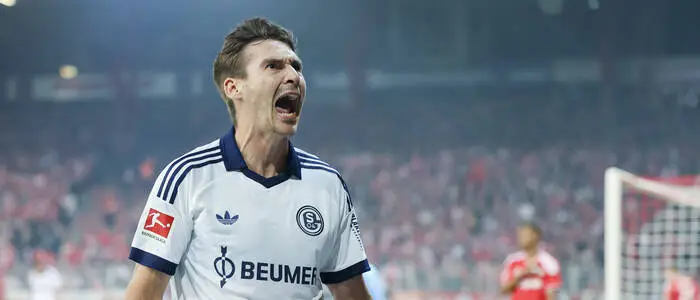 Das Engagement auf Schalke ist für Maximilian Wöber bislang ein Erfolg