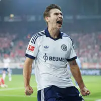 Das Engagement auf Schalke ist für Maximilian Wöber bislang ein Erfolg