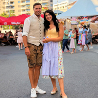 Seit 2025 verheiratet: Stephanie Venier und Christian Walder – ein Schnappschuss vom Villacher Kirchtag