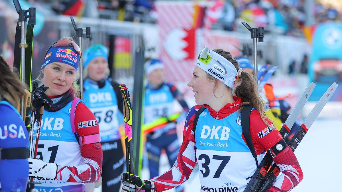 Anna Gandler (links) und Tamara Steiner (rechts) sowie Lisa Hauser und Anna Juppe sind auf Rang acht gelaufen