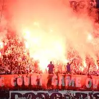 Die eigenen Fans protestieren gegen den Besitzer