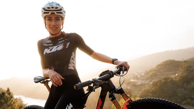 Giada Specia trägt seit 2025 das KTM-Trikot, verpasste aber wegen eines Beckenbruchs die letzte Saison