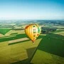 Von diesem Heißluftballon sprang Elias Schwärzler mit seinem Rad