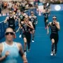 Carina Reicht beim Zieleinlauf von Quiberon 