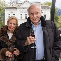 Michael Kuhn, hier mit seiner Frau Helga, prägte über Jahrzehnte die Sportberichterstattung des Landes 
