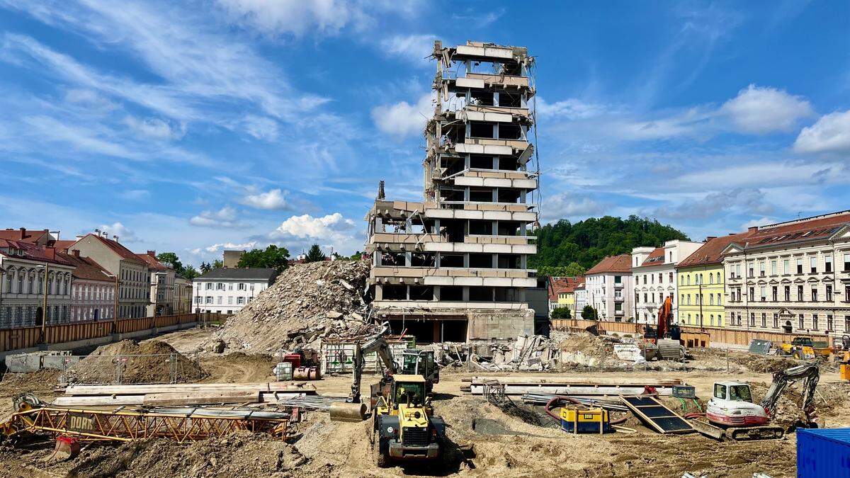 Der Unfall passierte bei der Baustelle auf der ehemaligen Vorklinik (Archivbild)