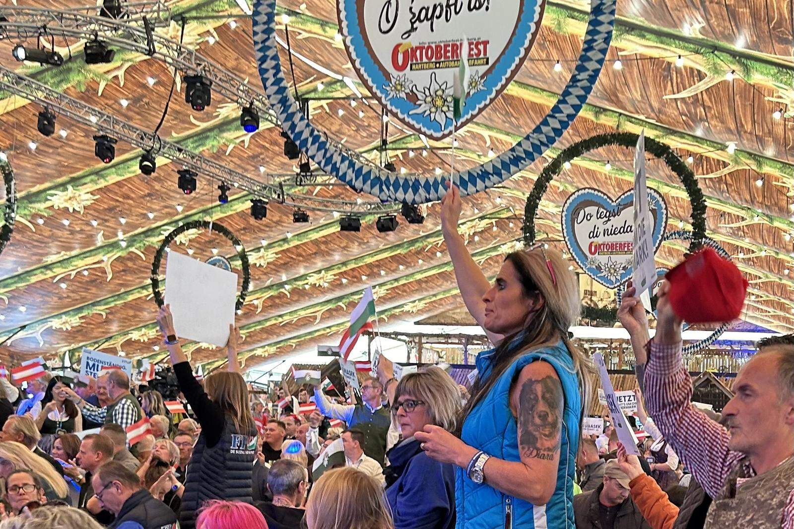 Blauer Frühschoppen beim Hartberger Oktoberfest