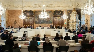 Auch ohne Blasmusik (am Foto rechts) wird es in der Landstube am Dienstag nicht leise sein 