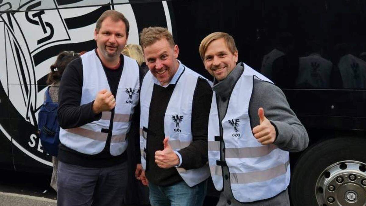 Personalvertreter Stefan Jud, (Justizwache), Landesvorstand Gerhard Rupp und Michael Konrad, (Pflichtschulen) von der FSG (am Weg zur Demo in Wien; Archiv)