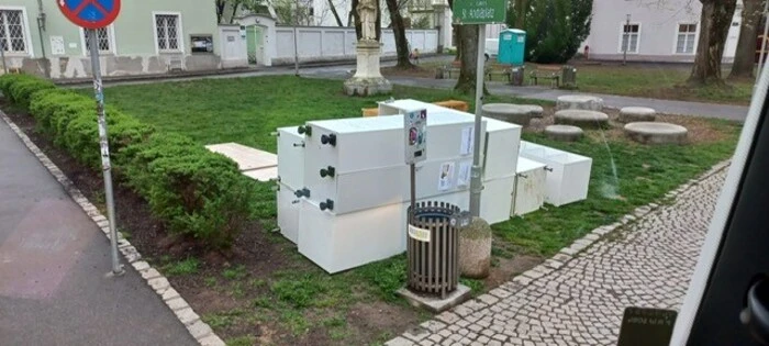 Ganze Zimmereinrichtungen mussten schon von der Stadtreinigung aufgesammelt werden