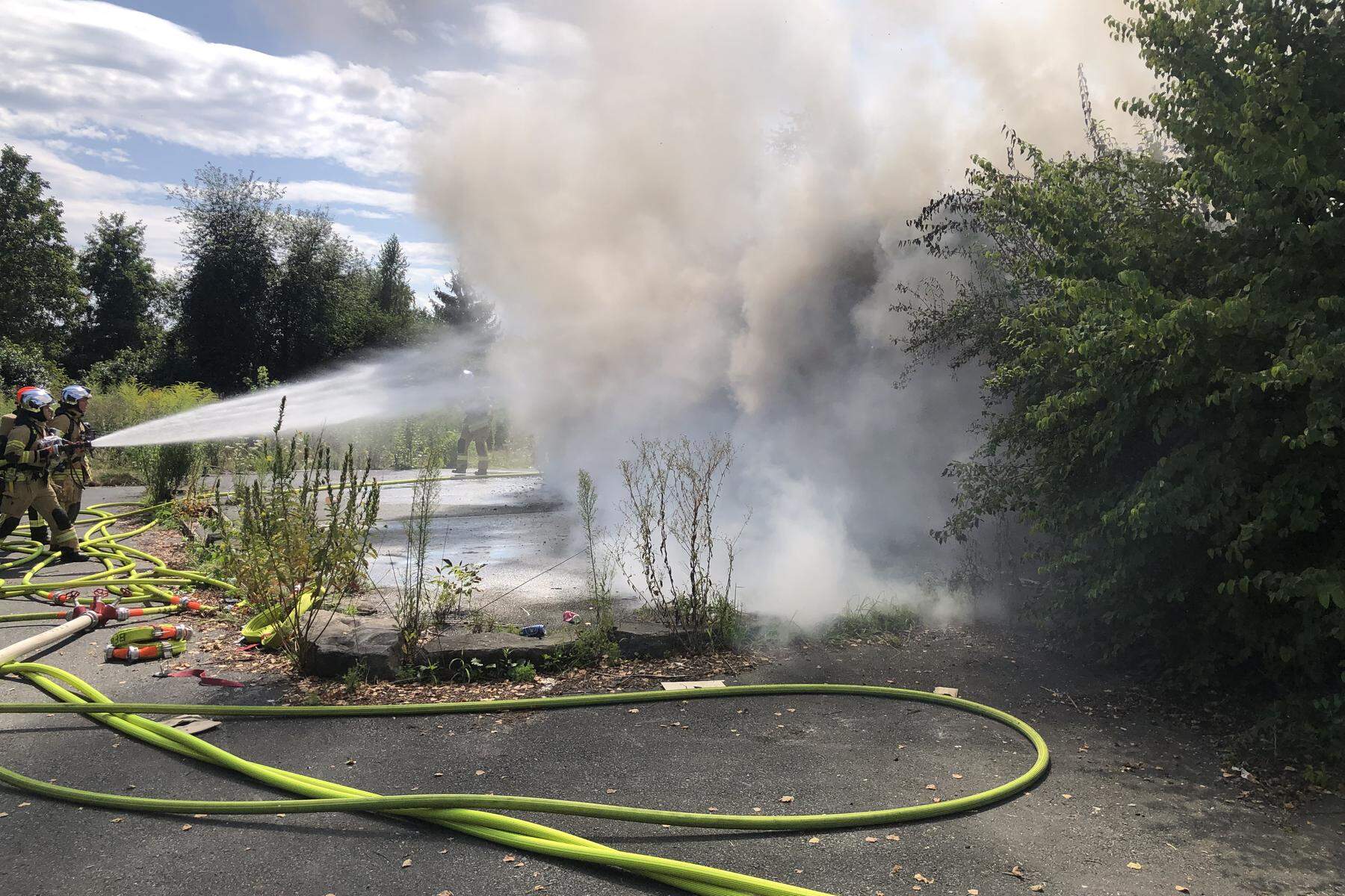 Pilot von Rettungshubschrauber sah Brand aus der Luft