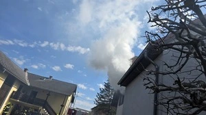 Dichter Rauch quoll aus dem Haus in Gössendorf