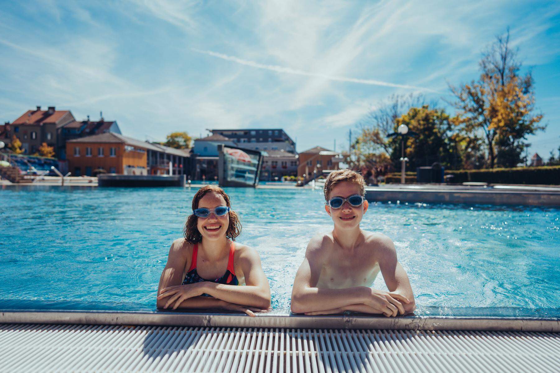 Badesaison mit Verspätung : Wo das Freibad heuer geschlossen bleiben muss