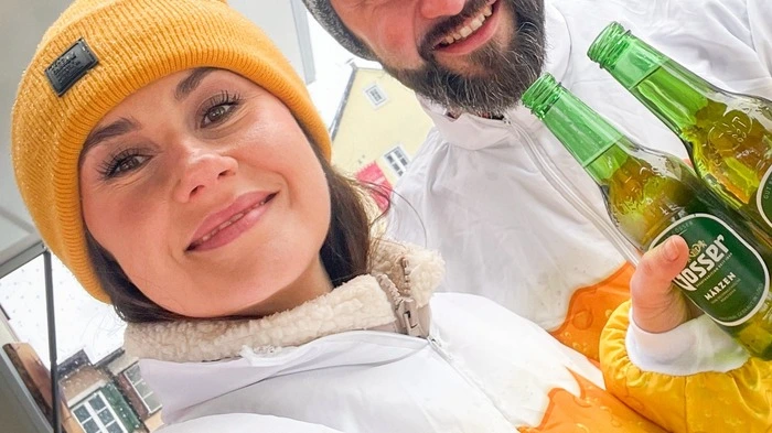„Halbe-Halbe“: SPÖ-Landeschef Max Lercher mit Michaela Grubesa (im Salzkammergut)