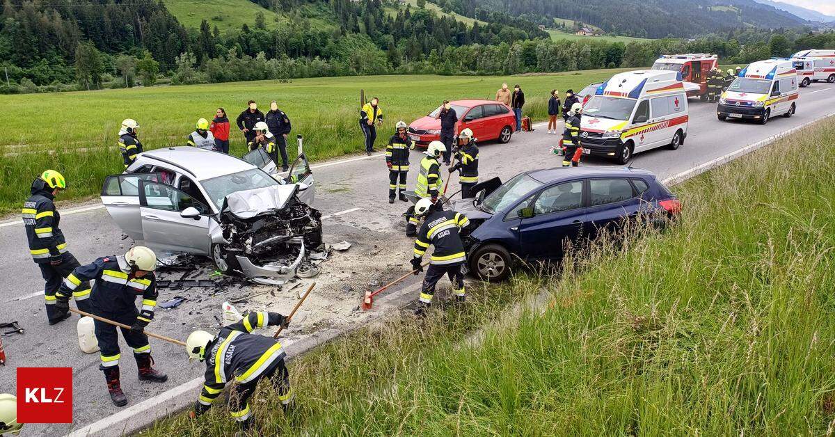 Hubschrauber Im Einsatz.: Drei Personen Bei Frontalkollision Auf B 320 ...