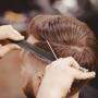 Friseure können helfen, Hauterkrankungen früh zu erkennen 