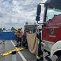 Einsatzkräfte am Unfallort