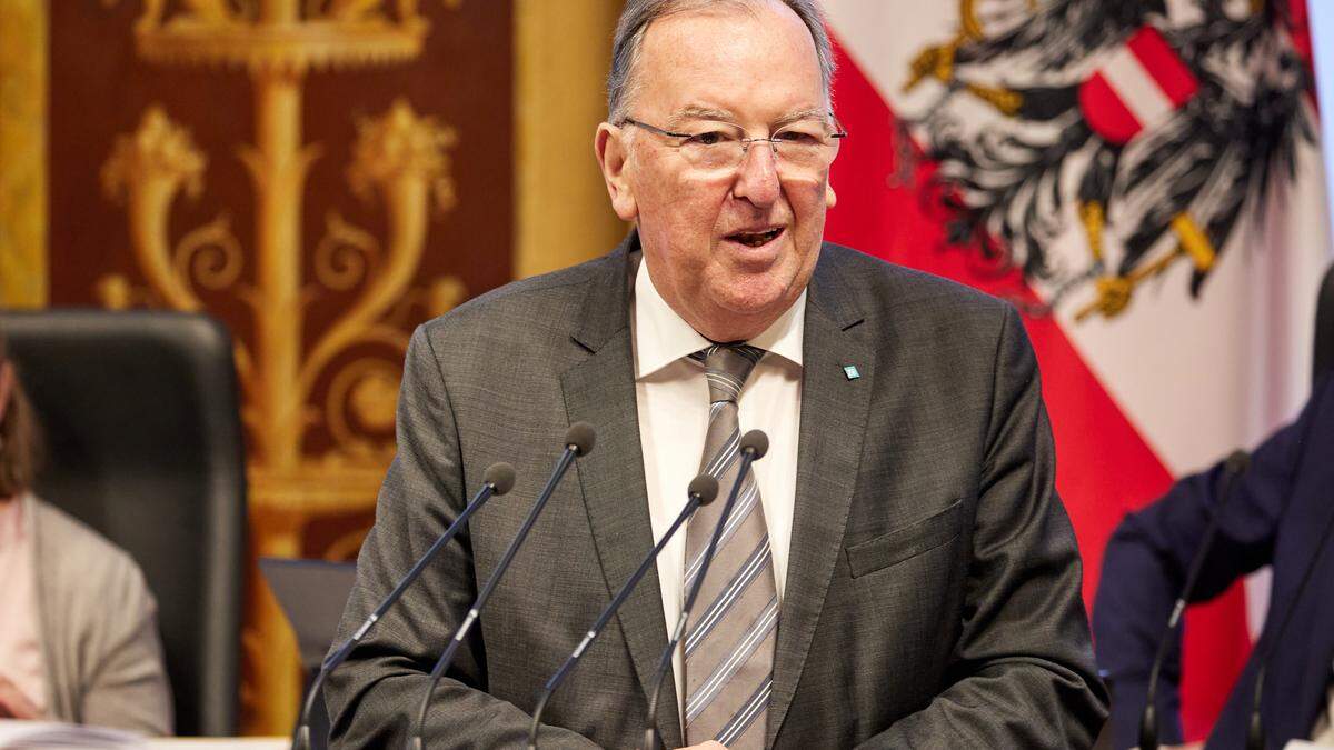 Bundesrat Ernest Schwindsackl (ÖVP) am Rednerpult 