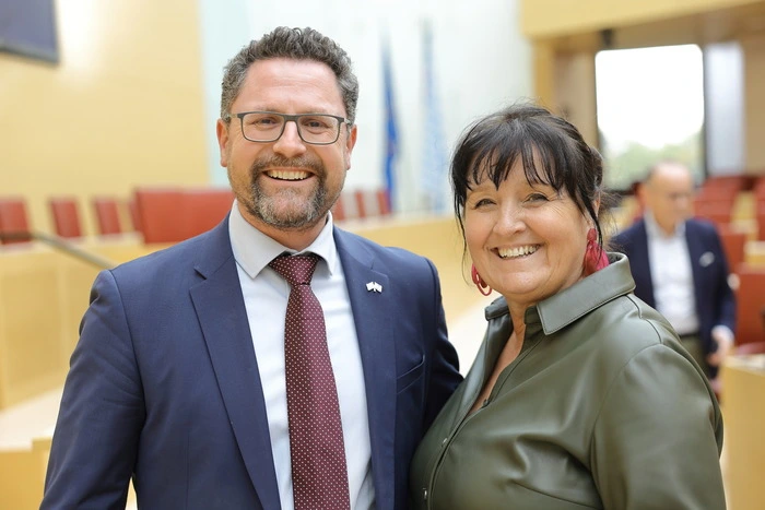 Bild aus 2023: PdP-Präsident Gerhard Hopp mit PdP-Vize-Präsidentin Manuela Khom