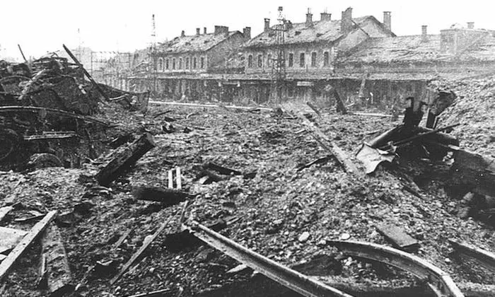 Der bombardierte Bahnhof in Attnang-Puchheim 1945. 