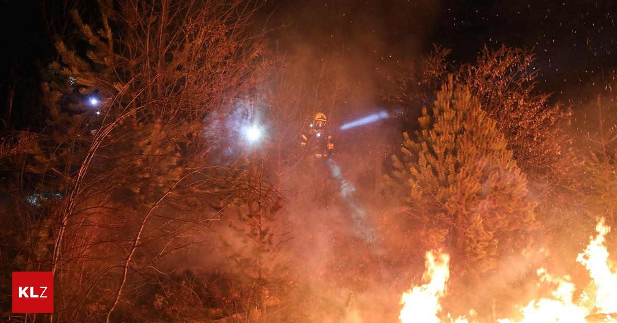 Meterhohe-Flammen-Almh-tte-in-Seckau-brannte-in-der-Nacht-nieder