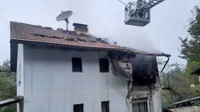Durch die Explosion wurde die Schlafzimmerwand rausgerissen. Für den Angeklagten war der Vorfall „Pech“