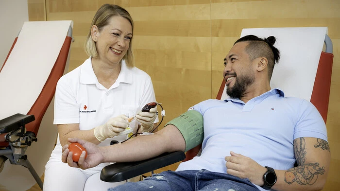 Das Rote Kreuz ersucht dringend, zum Blutspenden zu kommen