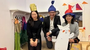 Besuch aus Seoul: Chanhong Jeoung (Kuratorin), Jörg Ehtreiber (Intendant und GF Kimus), Jaekyung Lee (Kuratorin)
