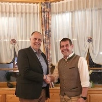 Herbert Hansmann (rechts) wird neuer Bürgermeister, Kurt Berger Vizebürgermeister.
