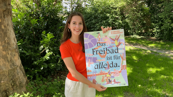 „Das Freibad ist für alle da“: Anna Majcan mit dem neuen Plakat