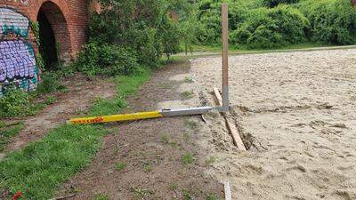 Vandalismus, Teil zwei: Volleyballplatz bei den Eustacchiogründen wurde erneut zerstört