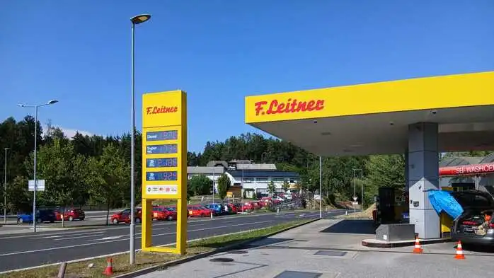 Riesstraße 422: Ab sofort ist es eine Leitner-Tankstelle