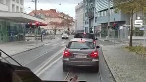 Zu viele rote Ampeln, zu viele Autos: Verein Fahrgast sieht Verbesserungsbedarf bei der Neutorlinie