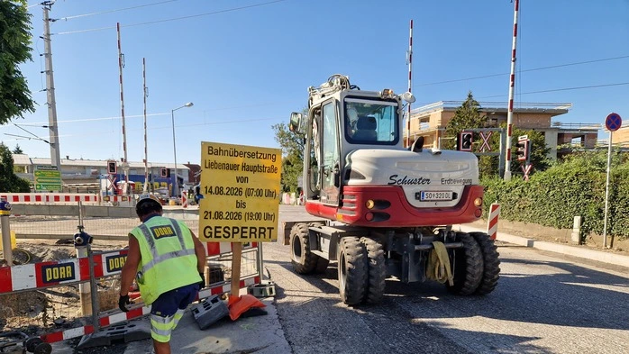 Eine Woche lang wird rund um die Bahnübersetzung gearbeitet